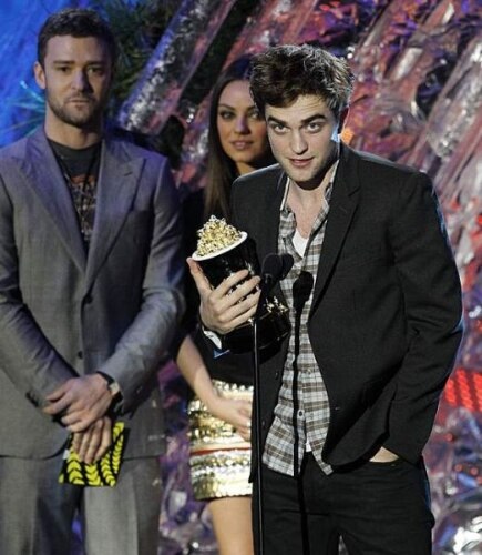 Robert Pattinson venceu prêmio de 