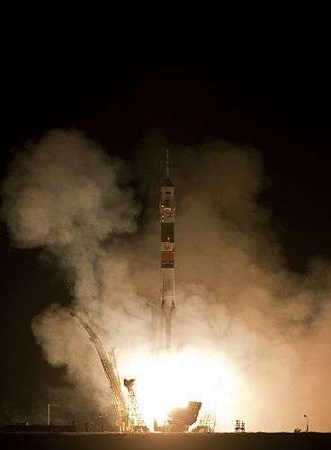 Lançamento do foguete espacial Soyuz TMA 19, no Casaquistão