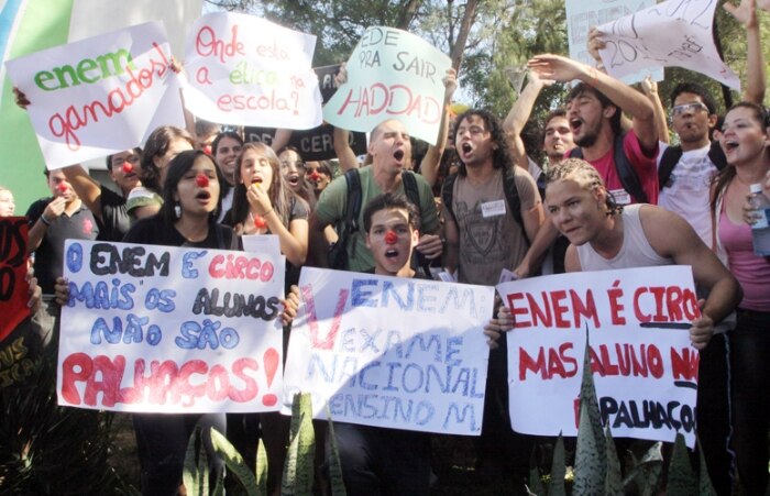 De Lula a questões do Enem, confira as imagens da semana
