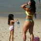 Banhistas aproveitam outono de calor no Estado Banhistas aproveitam outono de calor no Estado