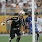 Giovanni cabeceia para marcar o gol da vitória do Santos por 2 a 1 sobre o Rio Claro, no Pacaembu Giovanni cabeceia para marcar o gol da vitória do Santos por 2 a 1 sobre o Rio Claro, no Pacaembu