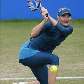 Maria Sharapova se esforça para devolver a bola no Torneio de Birmingham Maria Sharapova se esforça para devolver a bola no Torneio de Birmingham
