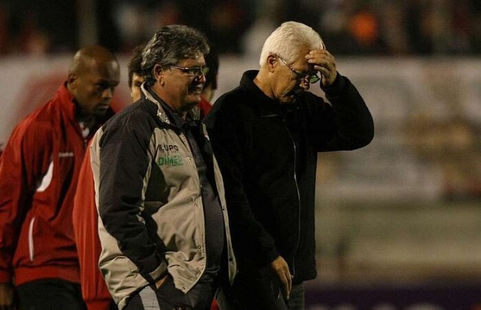 Leão não aguenta pressão e é demitido do São Paulo