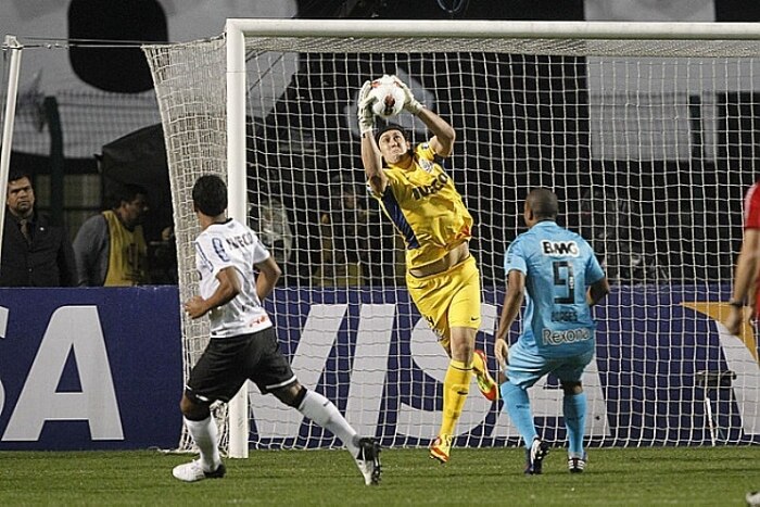 Corinthians e Santos fazem jogo da vida pela Libertadores 2012