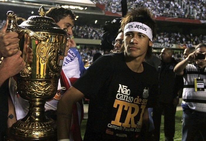 Santos de Neymar conquista o tricampeonato paulista