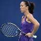 Jelena Jankovic é surpreendida pela chinesa Shuai Peng, que venceu por 2 sets a 1 em Pequim