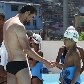 Campeão olímpico Michael Phelps visita a Rocinha e dá aulas de natação Campeão olímpico Michael Phelps visita a Rocinha e dá aulas de natação