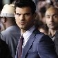Taylor Lautner chega à pré-estreia de Taylor Lautner chega à pré-estreia de