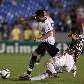 Jorge Henrique tenta passar por Diogo em Fluminense 1 x 1 Corinthians Jorge Henrique tenta passar por Diogo em Fluminense 1 x 1 Corinthians