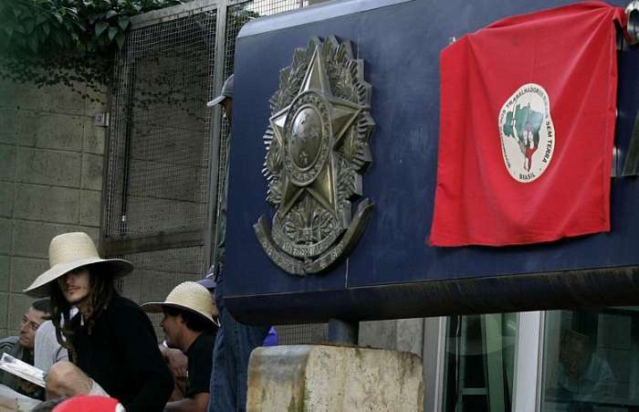 MST ocupa prédio do INCRA de São Paulo com mais de mil trabalhadores rurais