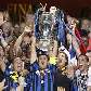 Zanetti levanta a taça da Liga dos Campeões