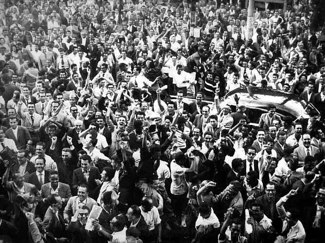 Na Suécia, em 1958, o Brasil começou sua trajetória de glória e conquistou a primeira Copa do Mundo