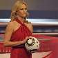 Charlize Theron exibe a Charlize Theron exibe a