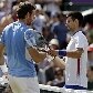 Del Potro e Djokovic se cumprimentam após a disputa do bronze em Londres