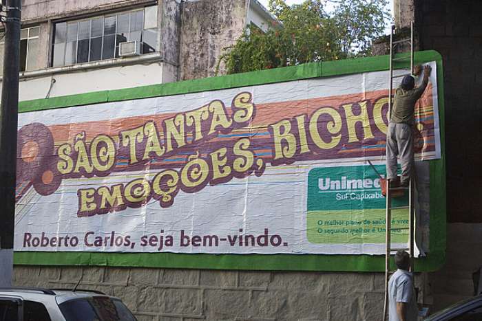 Roberto Carlos comemora 50 anos de carreira com nova turnê e show em sua cidade natal