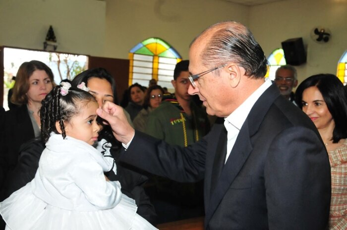 O Governador Geraldo Alckmin foi padrinho na paróquia São Paulo no  Campo Limpo.21/08/2011