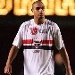 Aos 31 anos, Adriano busca um clube para jogar e Palmeiras, Inter e Vasco são os candidatos