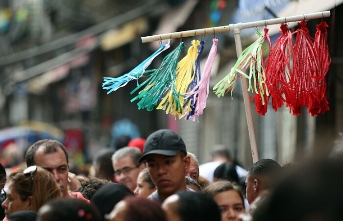 Fiéis celebram o dia de São Jorge no Rio