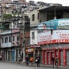 Cidades - Moradores afirmam que 'luto'   o toque de recolher   foi imposto por traficantes depois da morte de Anderson Simplício de Mendonça - Foto: Fábio Motta/AE