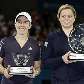 Na sua volta às quadras, Justine Henin perde o título para Kim Clijsters em Brisbane