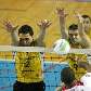 Giovani e Thiago, do Brasil Vôlei - que venceu por 3 sets a 0 -, bloqueiam ataque do Pinheiros/Sky Giovani e Thiago, do Brasil Vôlei - que venceu por 3 sets a 0 -, bloqueiam ataque do Pinheiros/Sky