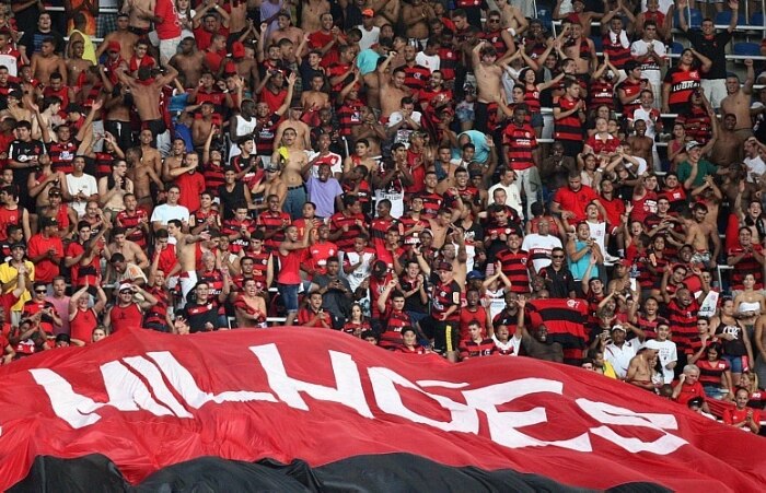 Pesquisa coloca Corinthians encostado no Flamengo em número de torcedores