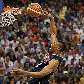 Russell Westbrook, dos Estados Unidos, erra a enterrada no amistoso contra a Grécia, em Atenas Russell Westbrook, dos Estados Unidos, erra a enterrada no amistoso contra a Grécia, em Atenas