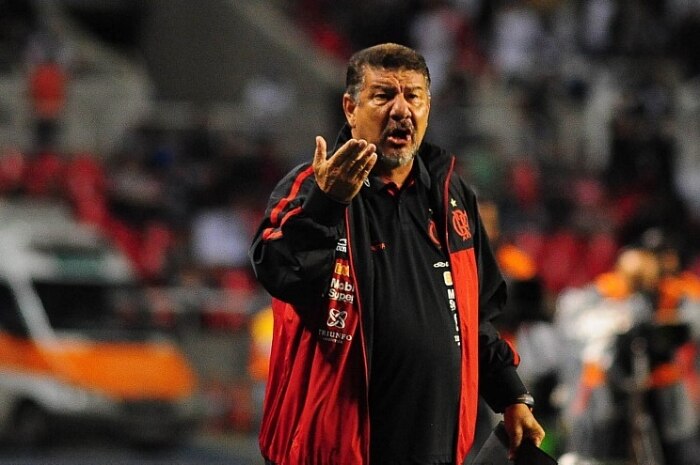 Corinthians esmaga Flamengo por 3 a 0