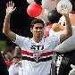 Paulo Henrique Ganso é apresentado à torcida antes do jogo com o Cruzeiro