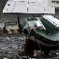 Barco parou no meio da rua após a tsunami em Talcahuano, Chile