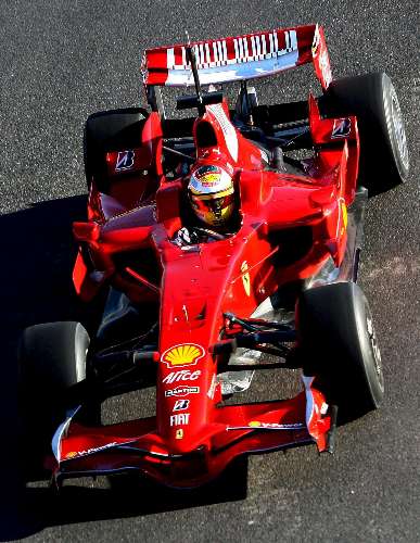 Luca Badoer treina com a Ferrari em Algarve
