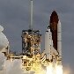Endeavour é lançada no Cabo Canaveral, no Centro Espacial Kennedy
