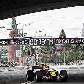 O ex-piloto David Coulthard acelera um Red Bull 2008 em Moscou O ex-piloto David Coulthard acelera um Red Bull 2008 em Moscou