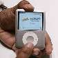 Novos iPods começam a ser vendidos no Brasil, mais baratos que anteriores. 9/10/2007