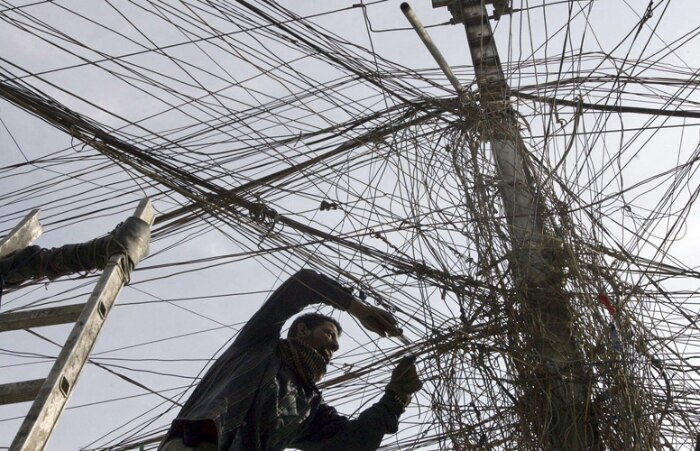 Governador iraquiano corta eletricidade de Bagdá; algumas cidade recebem luz por apenas 3 horas/dia