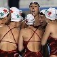 Equipe de nado sincronizado do México entra na piscina para treinamento 