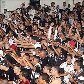 Torcedores acompanham a vitória do Corinthians na quadra da Gaviões da Fiel