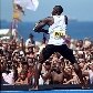 Usain Bolt não bate o próprio recorde nos 150m, mas esbanja alegria no Rio Usain Bolt não bate o próprio recorde nos 150m, mas esbanja alegria no Rio