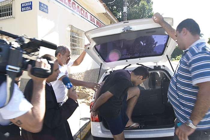 Sidney Dantas da Silva, 29, preso após matar a namorada em Cubatão. 14/05/2010