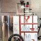 Máquina móvel de café expresso que tritura o grão por meio de pedaladas