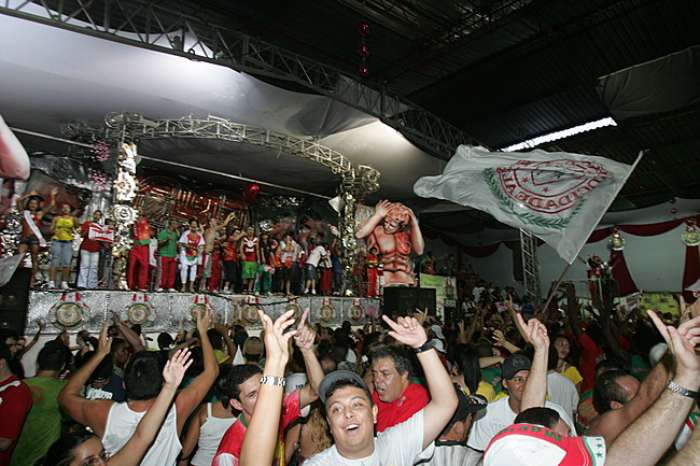 Mocidade é campeã de 2009 em SP e conquista o heptacampeonato