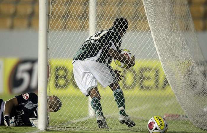 Cleiton Xavier marca dois e Palmeiras bate o Sertãozinho por 3 a 2 pelo Campeonato Paulista