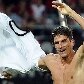 Gomez, da Alemanha, comemora gol contra a Áustria