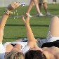 Antes dos shows, amigas aproveitam para eternizar o momento