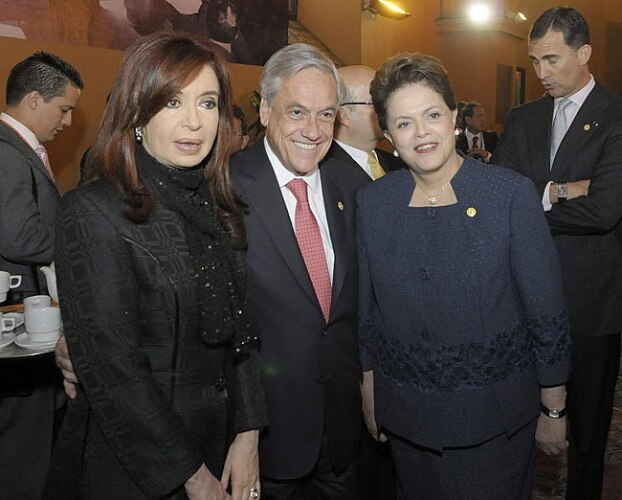 Sebastián Piñera, Cristina Fernández e Dilma Roussef em Lima