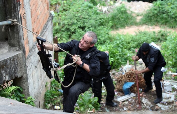 Imagens mostram a ocupação da Favela da Rocinha