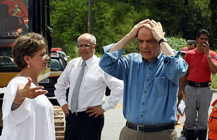 Governador José Serra visita rodovia SP-29, que liga cidade de Itapevi à rodovia Castelo Branco