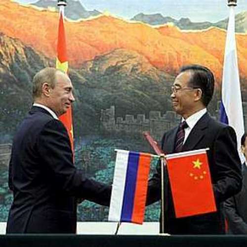 Rússia e China se reaproximam e selam acordos comerciais