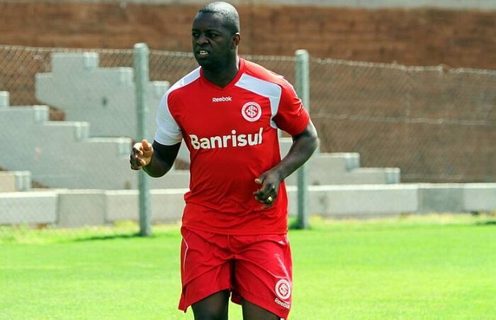 Jogadores com problema de balança nos campos do futebol brasileiro