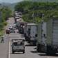 Caminhões parados na fronteira de El Salvador com Honduras, fechada desde o retorno de Zelaya Caminhões parados na fronteira de El Salvador com Honduras, fechada desde o retorno de Zelaya